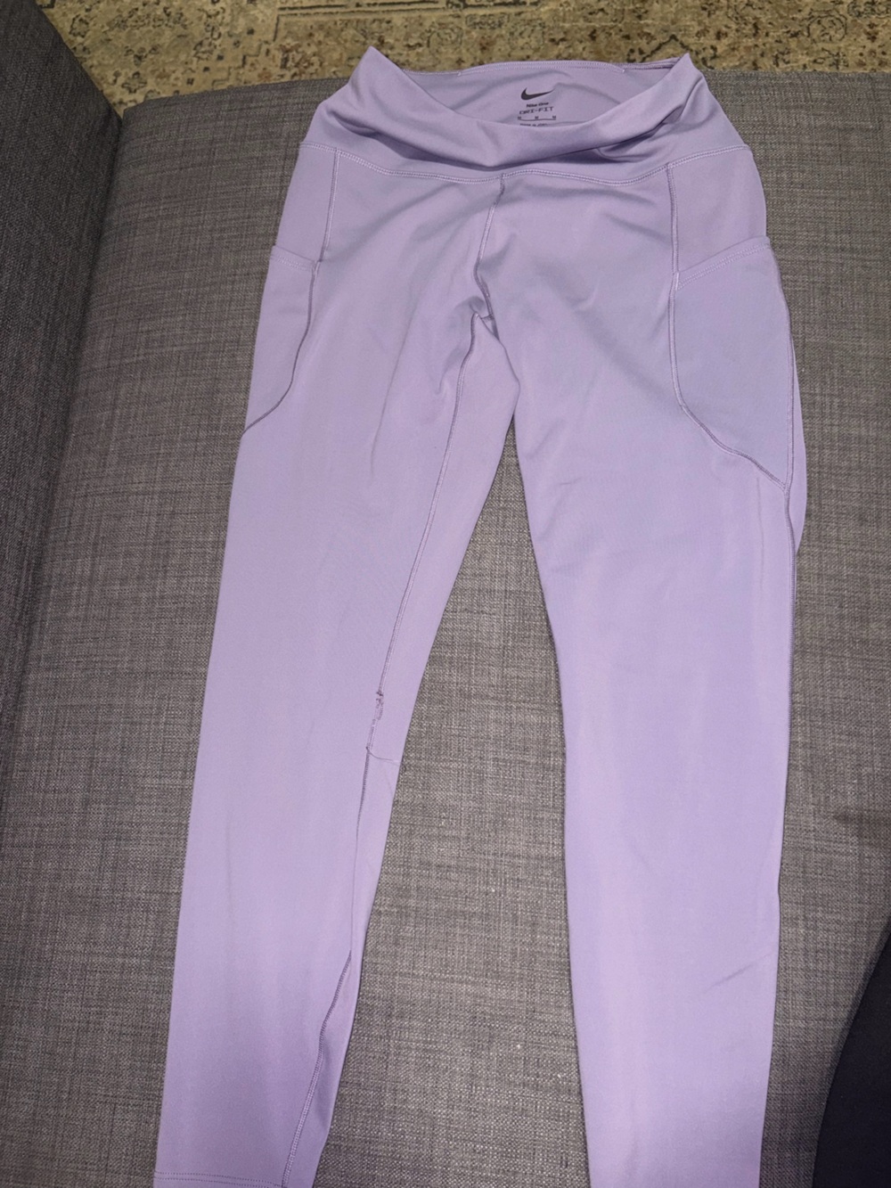 Nike Lavender High-Waist Leggings with Side Pockets